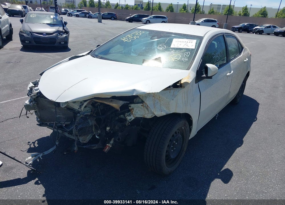 2018 TOYOTA COROLLA LE VIN: 5YFBURHEXJP822443
