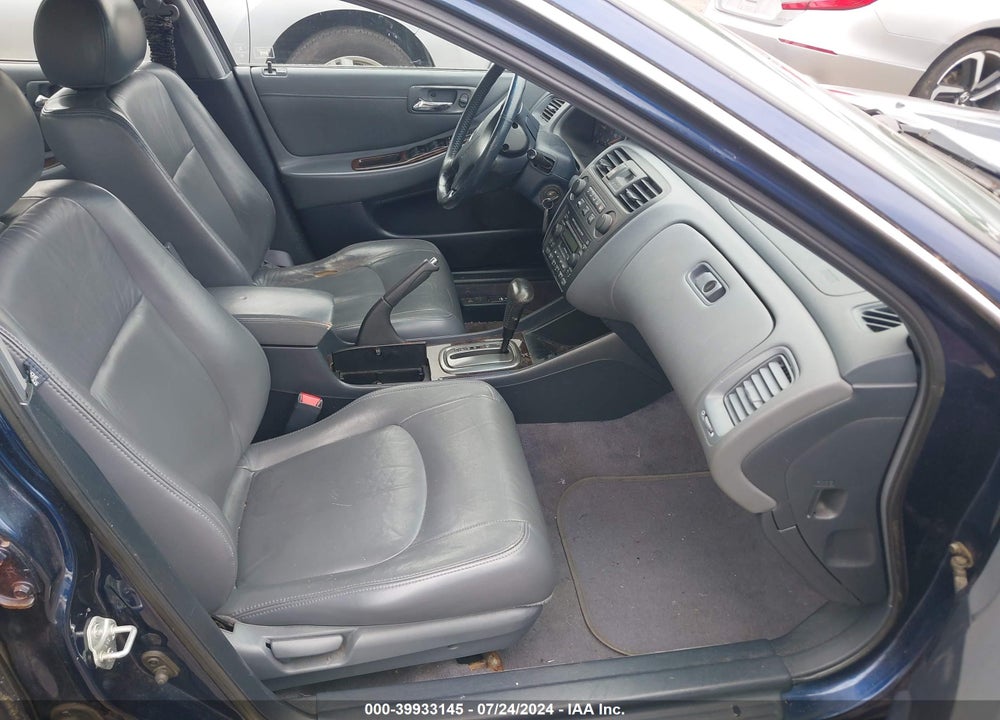 2002 HONDA ACCORD 2.3 EX/2.3 SE VIN: JHMCG668X2C027117