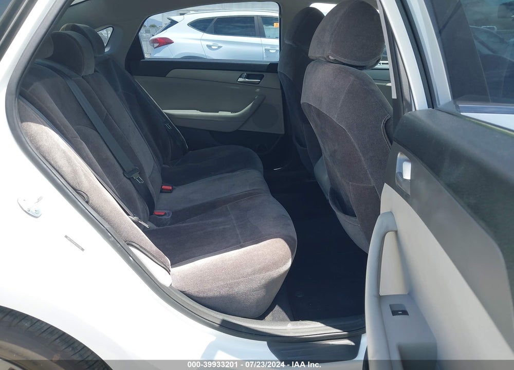 2015 HYUNDAI SONATA SE VIN: 5NPE24AF9FH257292
