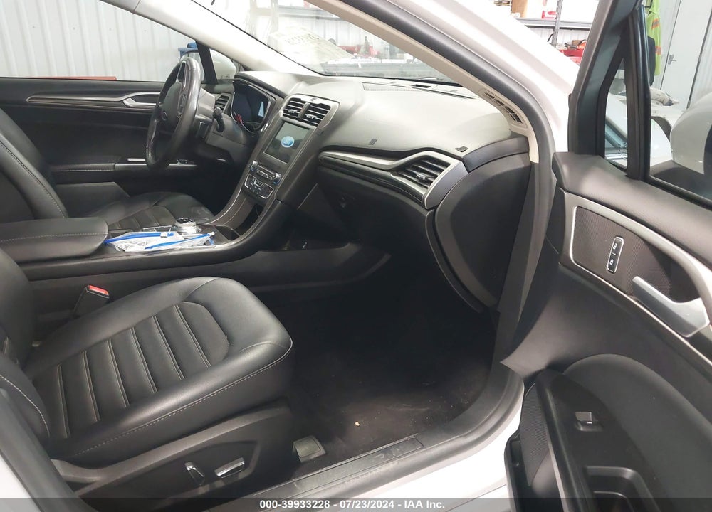 2017 FORD FUSION SE VIN: 3FA6P0T92HR312578