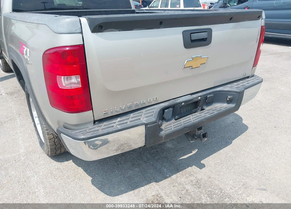 2007 CHEVROLET SILVERADO 1500 LT1 VIN: 2GCEK19J971678102