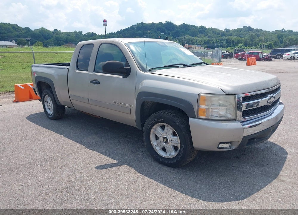 2007 CHEVROLET SILVERADO 1500 LT1 VIN: 2GCEK19J971678102