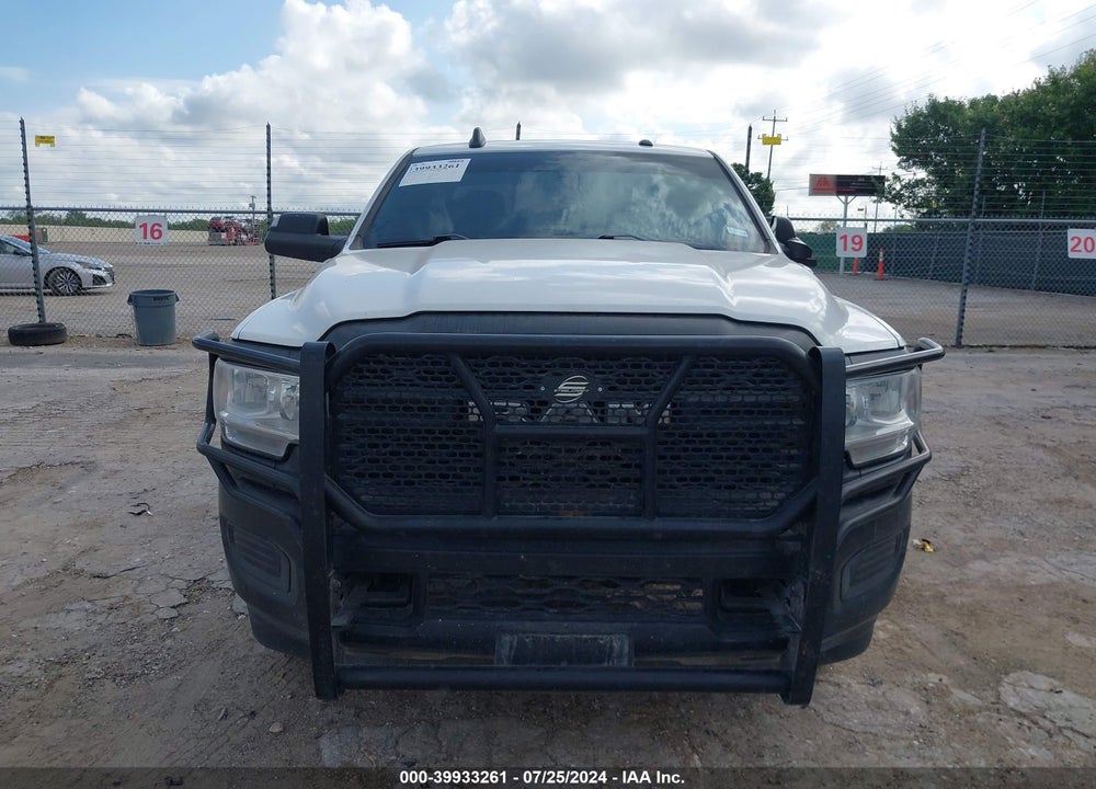 2022 RAM 2500 TRADESMAN 4X4 8' BOX VIN: 3C6UR5HJ3NG155086
