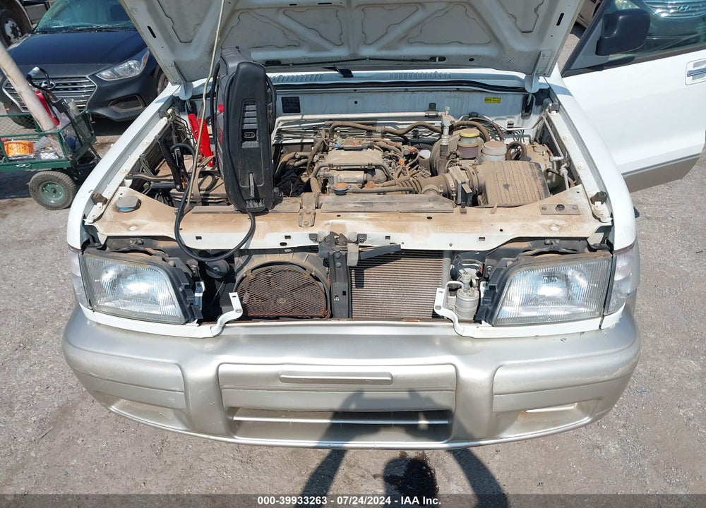 2002 ISUZU TROOPER LIMITED/LS/S VIN: JACDJ58X527J04425