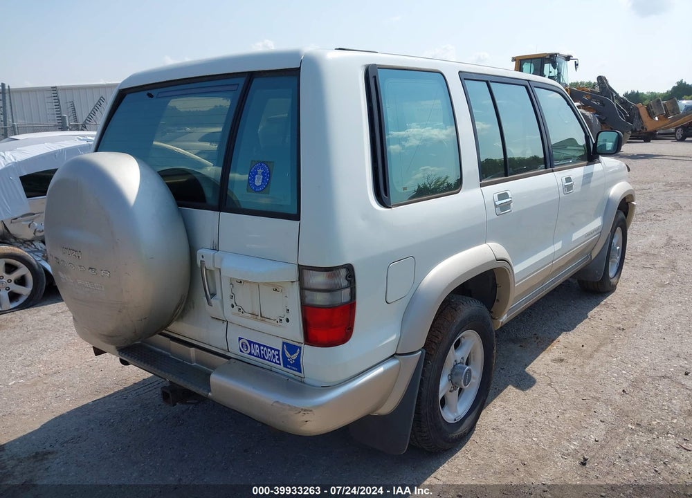 2002 ISUZU TROOPER LIMITED/LS/S VIN: JACDJ58X527J04425