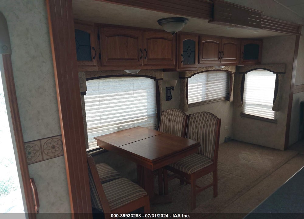 2011 FOREST RIVER BROOKS BROTHERS TRAILERS VIN: 5ZT3BK2B8BA302617