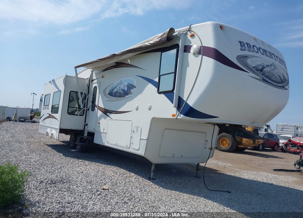2011 FOREST RIVER BROOKS BROTHERS TRAILERS VIN: 5ZT3BK2B8BA302617
