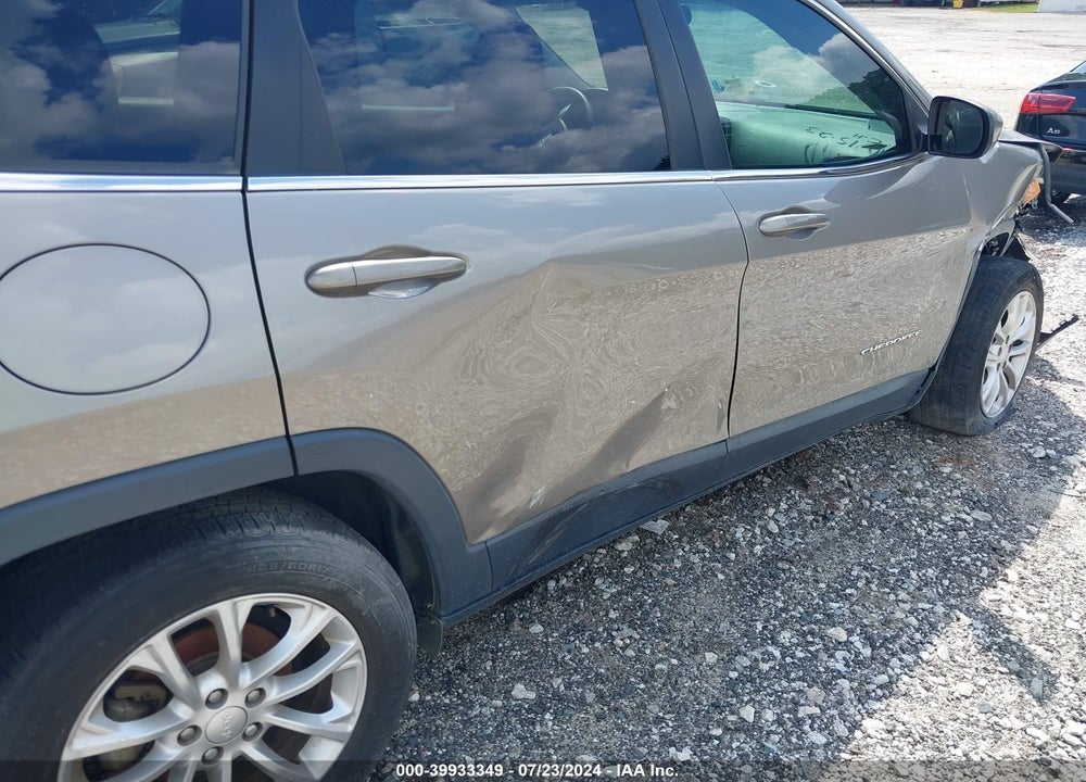 2019 JEEP CHEROKEE LATITUDE FWD VIN: 1C4PJLCB8KD242671