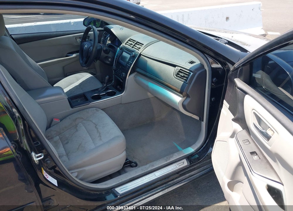 2016 TOYOTA CAMRY LE/XLE/SE/XSE VIN: 4T1BF1FK1GU563854