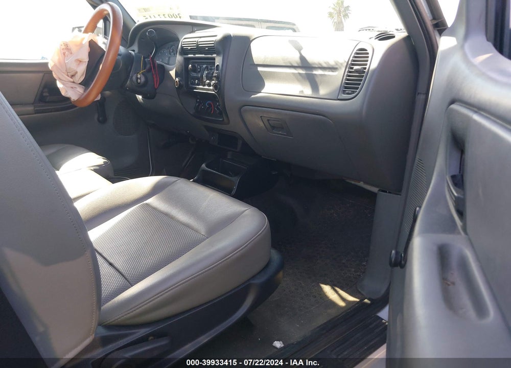 2011 FORD RANGER XL VIN: 1FTKR1AD2BPB02206