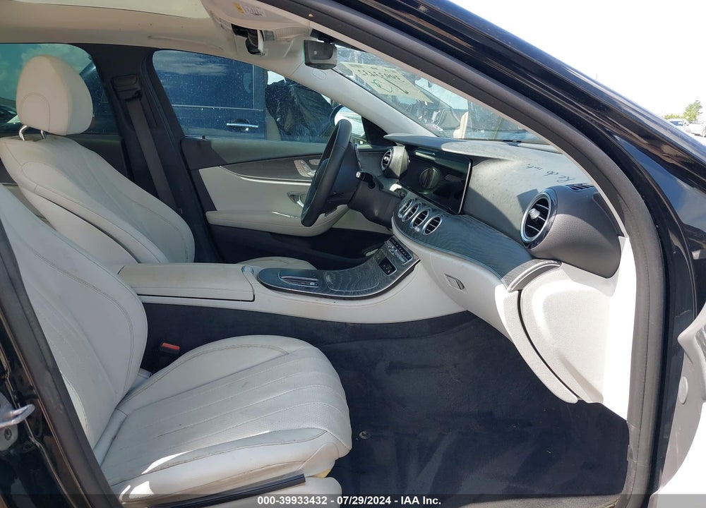 2022 MERCEDES-BENZ E 350 VIN: W1KZF8DB2NB070634