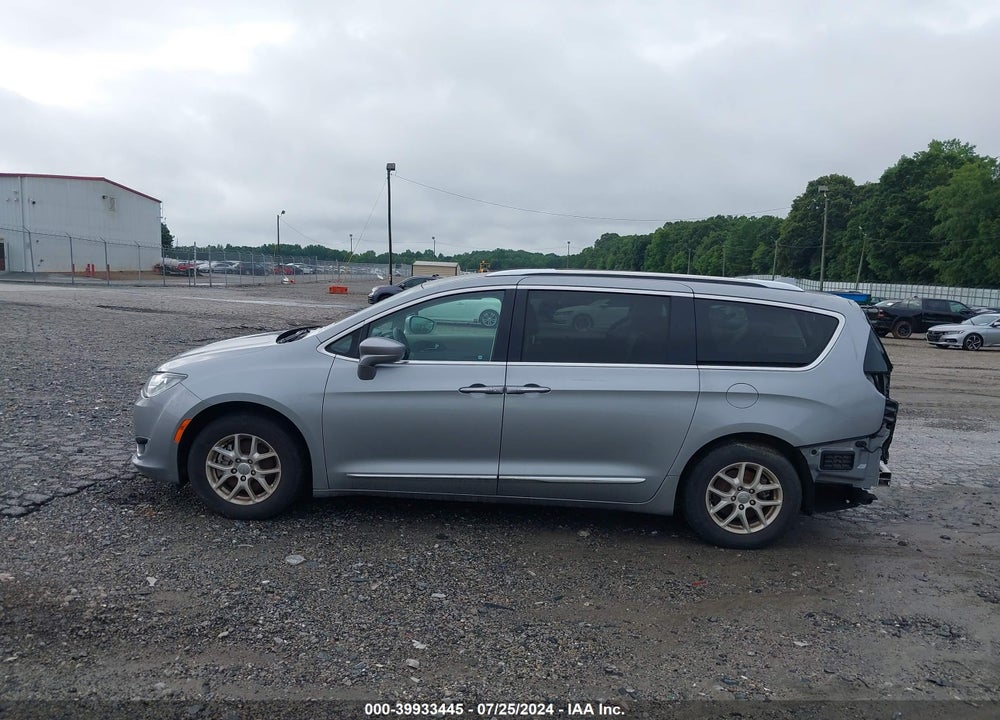 2020 CHRYSLER PACIFICA TOURING L VIN: 2C4RC1BG1LR279600