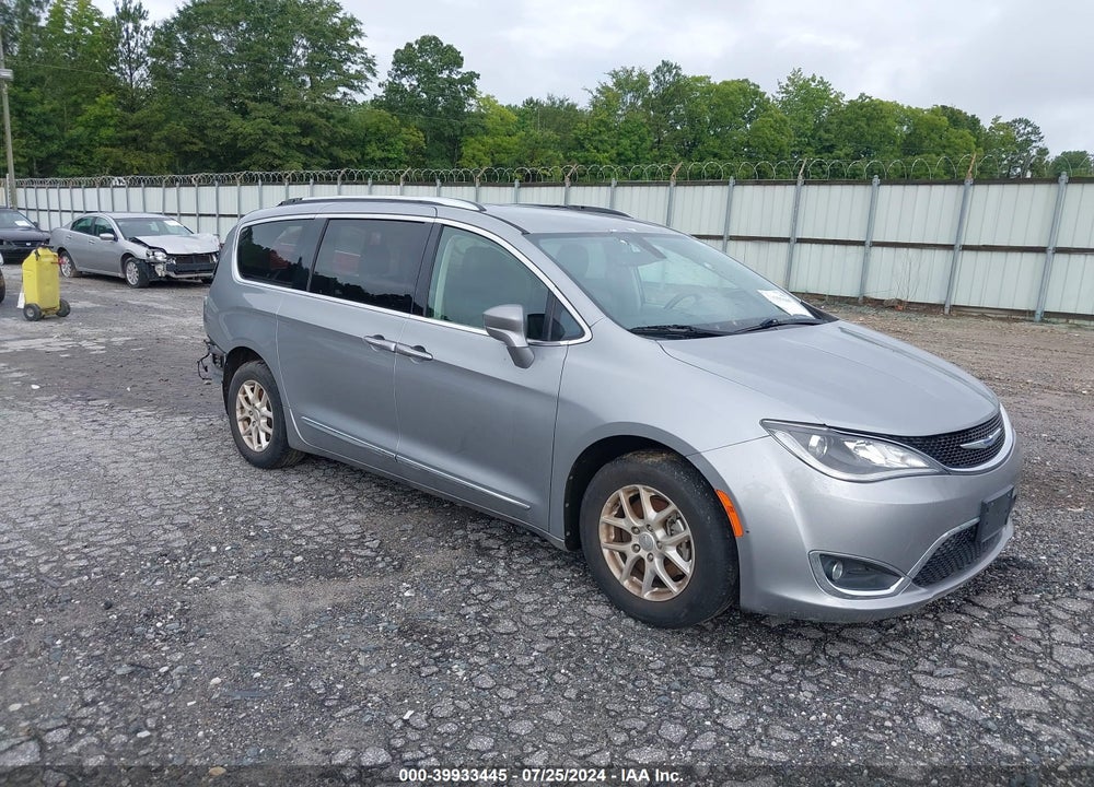 2020 CHRYSLER PACIFICA TOURING L VIN: 2C4RC1BG1LR279600
