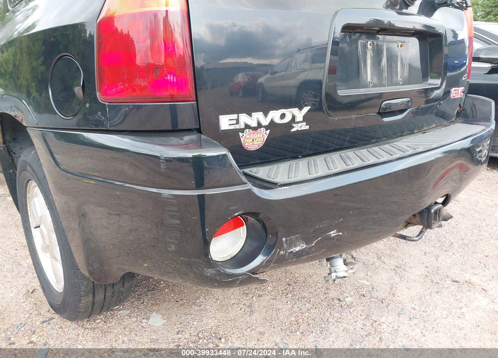 2005 GMC ENVOY XL VIN: 1GKET16S056116609