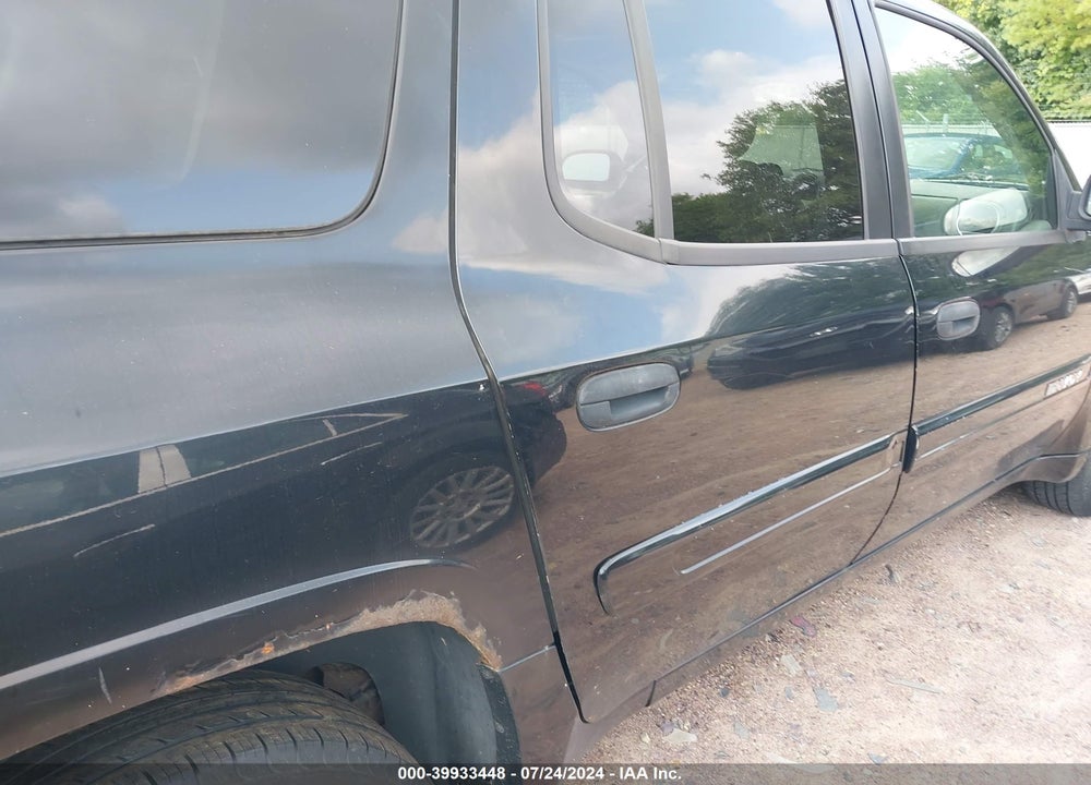 2005 GMC ENVOY XL VIN: 1GKET16S056116609