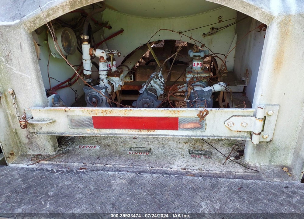 1981 EVANS TANK TRAILER UTILITY VIN: 00000000000060895