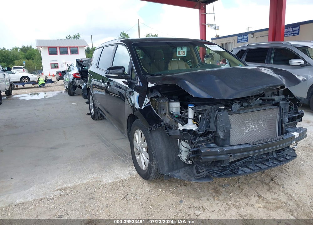 2017 KIA SEDONA LX VIN: KNDMB5C17H6327940