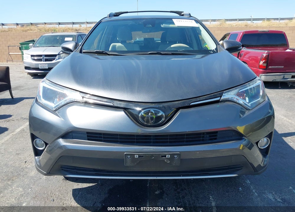 2018 TOYOTA RAV4 XLE VIN: JTMWFREV1JD116965
