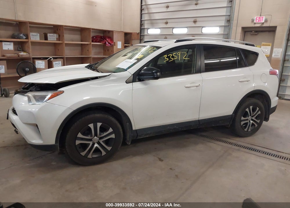 2016 TOYOTA RAV4 LE VIN: JTMBFREV2GJ096024