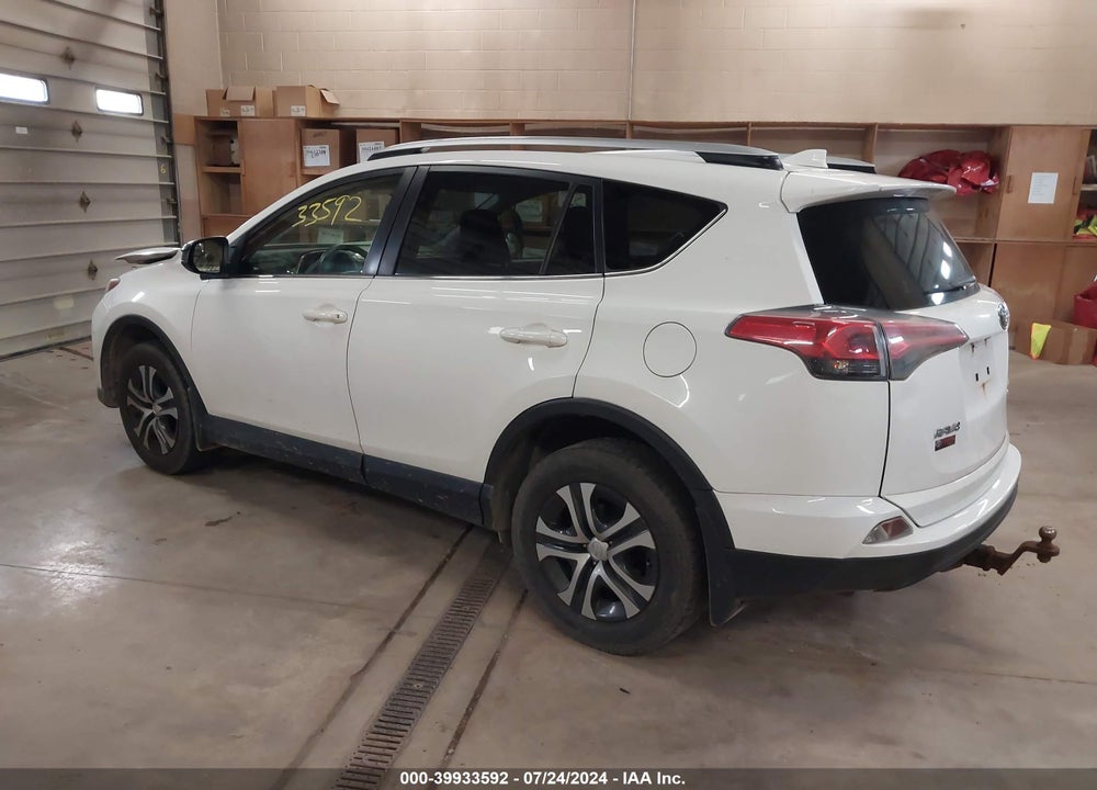 2016 TOYOTA RAV4 LE VIN: JTMBFREV2GJ096024