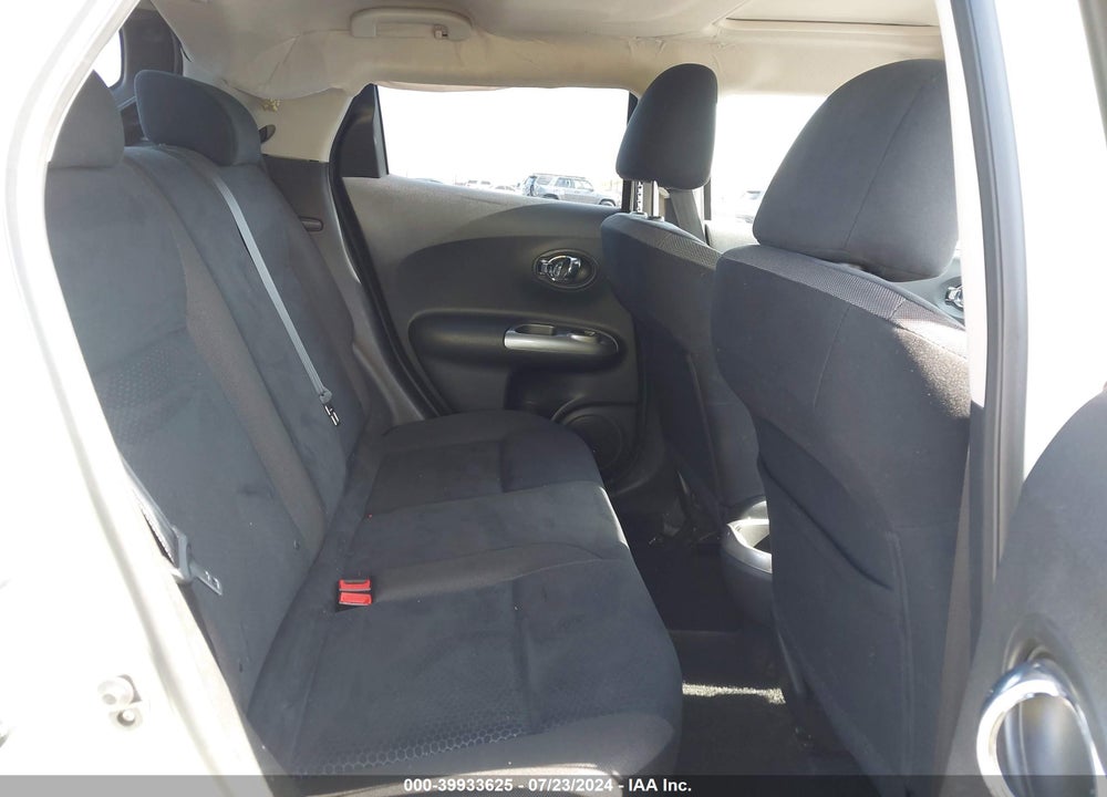 2011 NISSAN JUKE SV VIN: JN8AF5MR3BT000282