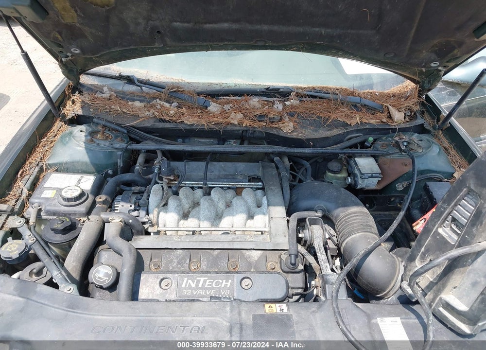 2002 LINCOLN CONTINENTAL VIN: 1LNHM97V02Y664036