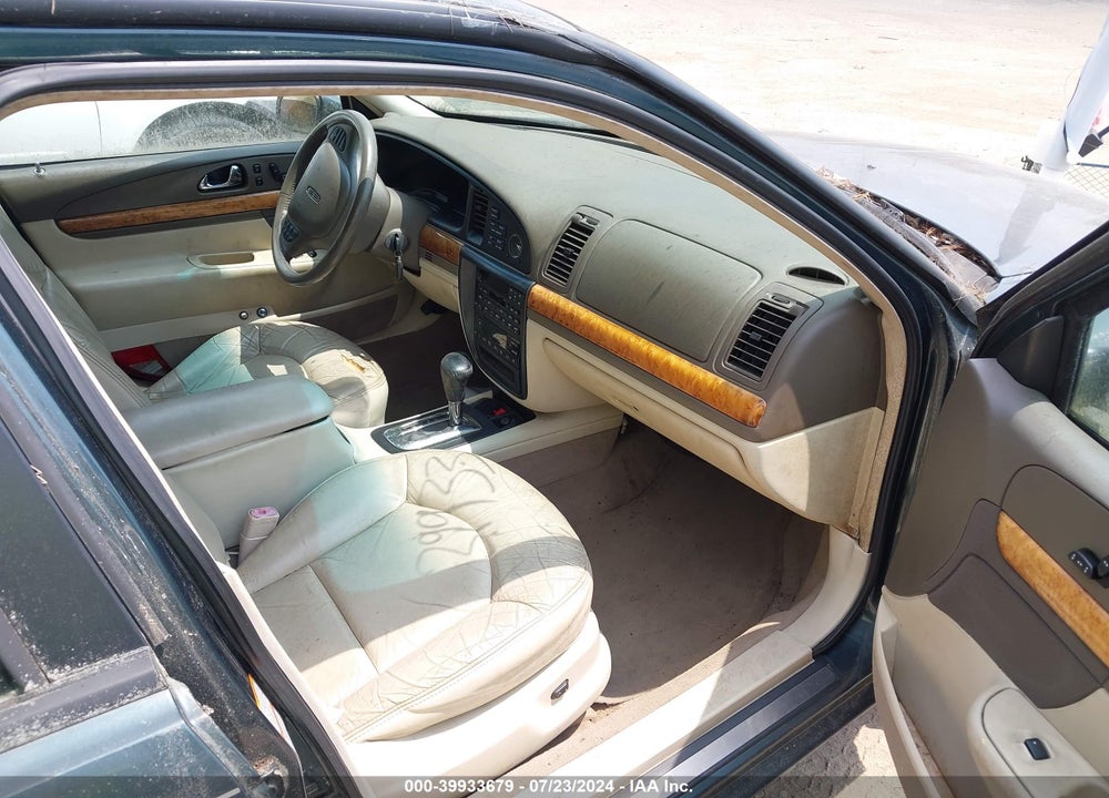 2002 LINCOLN CONTINENTAL VIN: 1LNHM97V02Y664036