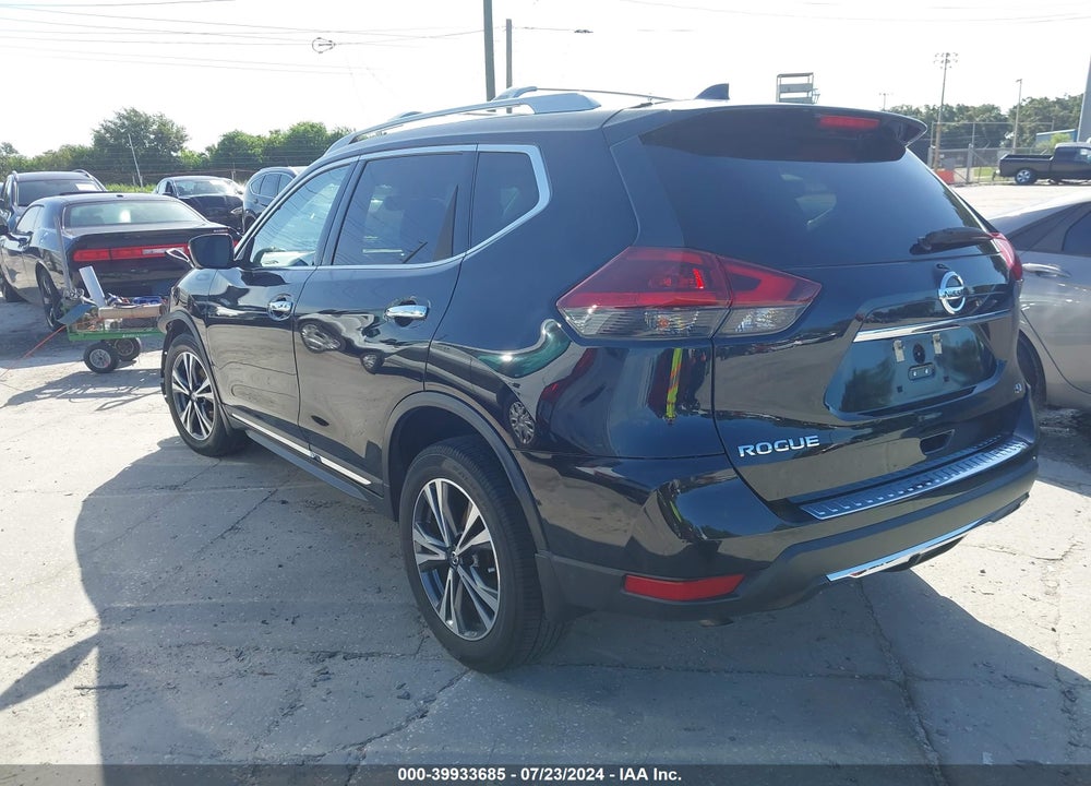 2018 NISSAN ROGUE SL VIN: 5N1AT2MT5JC838354
