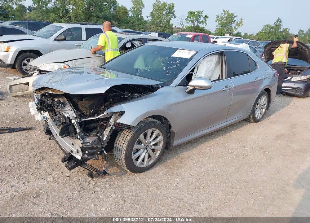 2020 TOYOTA CAMRY LE VIN: 4T1C11AK7LU913007