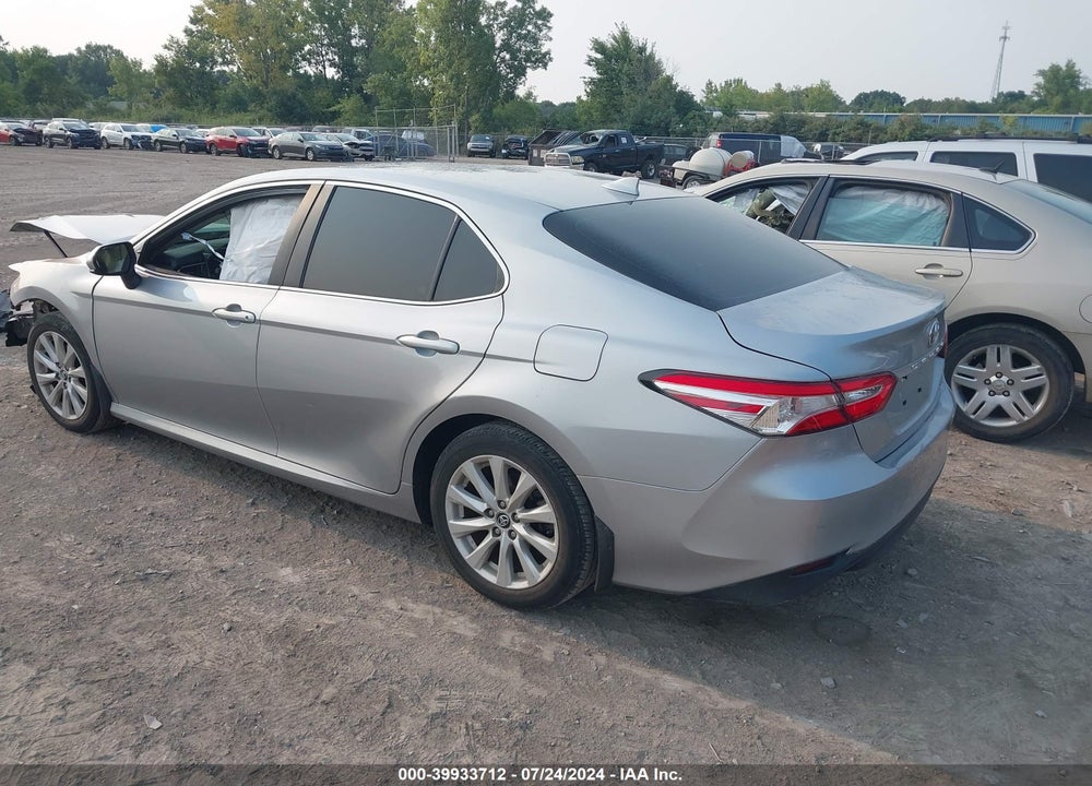 2020 TOYOTA CAMRY LE VIN: 4T1C11AK7LU913007