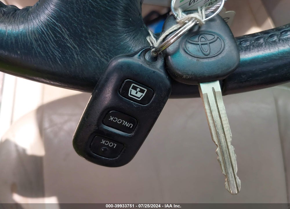 2006 TOYOTA 4RUNNER SR5 V6 VIN: JTEZU14R268044985