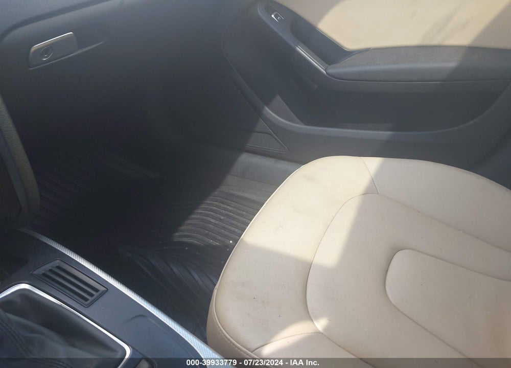 2015 AUDI A4 2.0T PREMIUM VIN: WAUFFAFL9FN014861