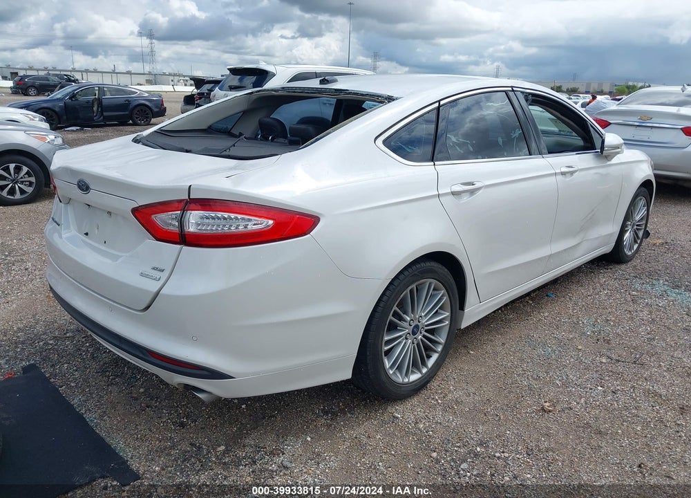 2014 FORD FUSION SE VIN: 3FA6P0HD8ER163392