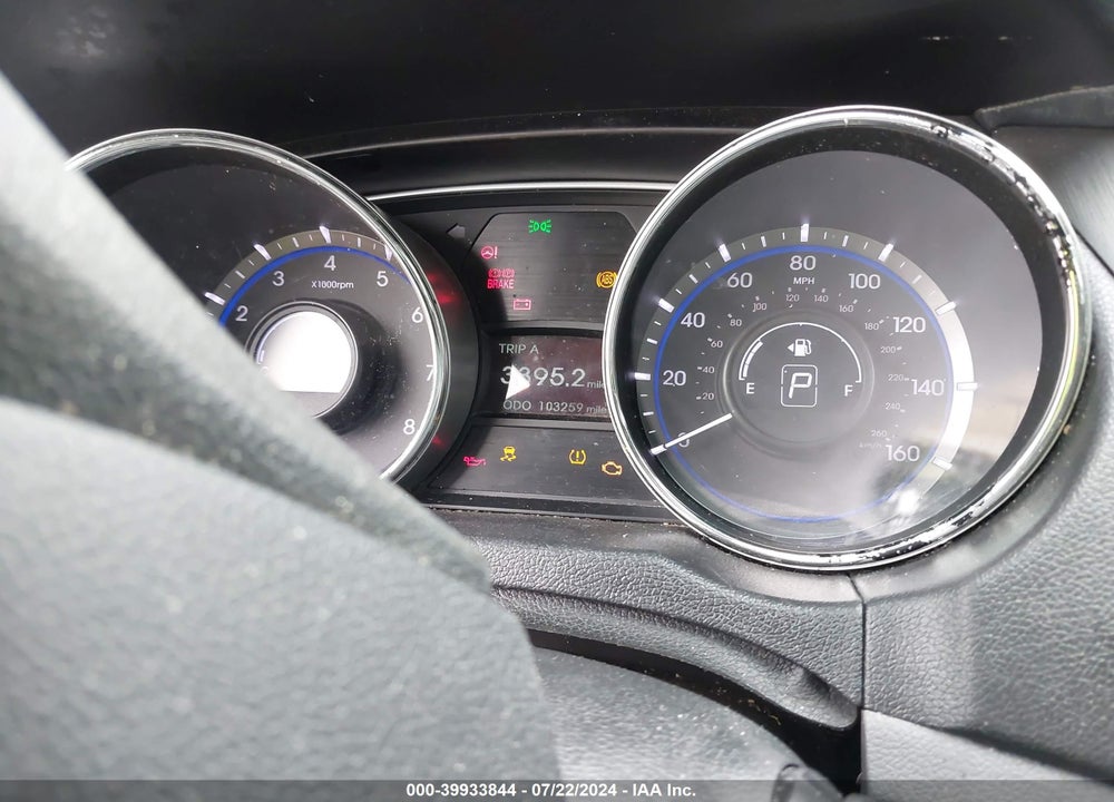 2014 HYUNDAI SONATA GLS VIN: 5NPEB4AC2EH921145