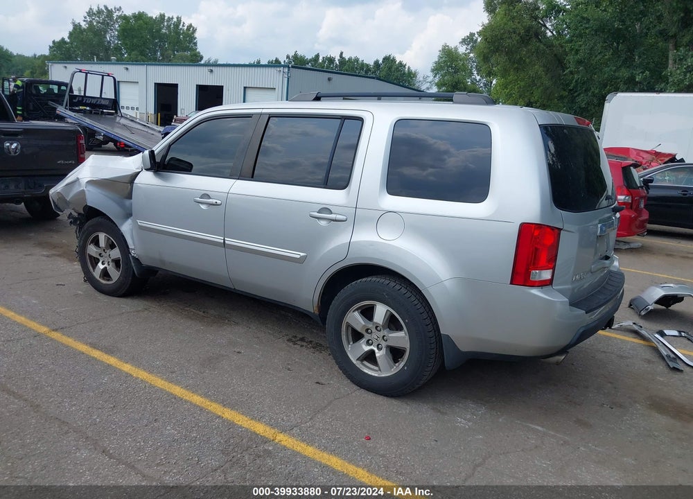 2010 HONDA PILOT EX-L VIN: 5FNYF3H60AB008355