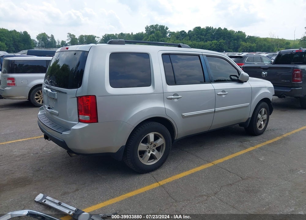 2010 HONDA PILOT EX-L VIN: 5FNYF3H60AB008355