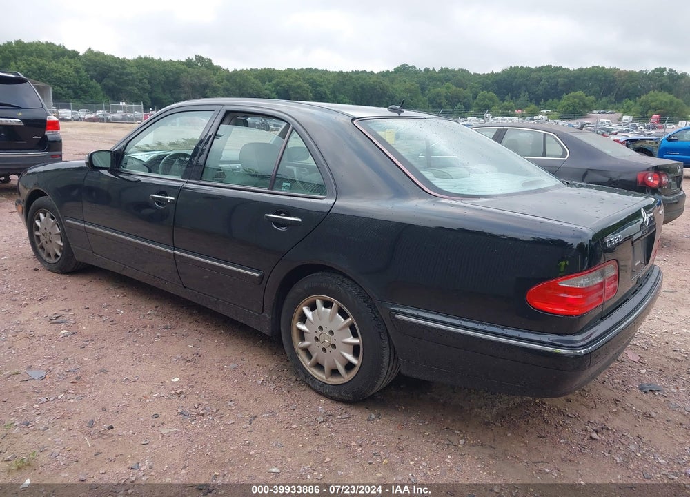 2002 MERCEDES-BENZ E 320 4M/4M SPECIAL EDITION VIN: WDBJF82J62X068027
