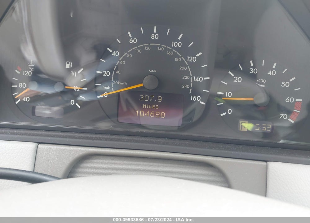 2002 MERCEDES-BENZ E 320 4M/4M SPECIAL EDITION VIN: WDBJF82J62X068027