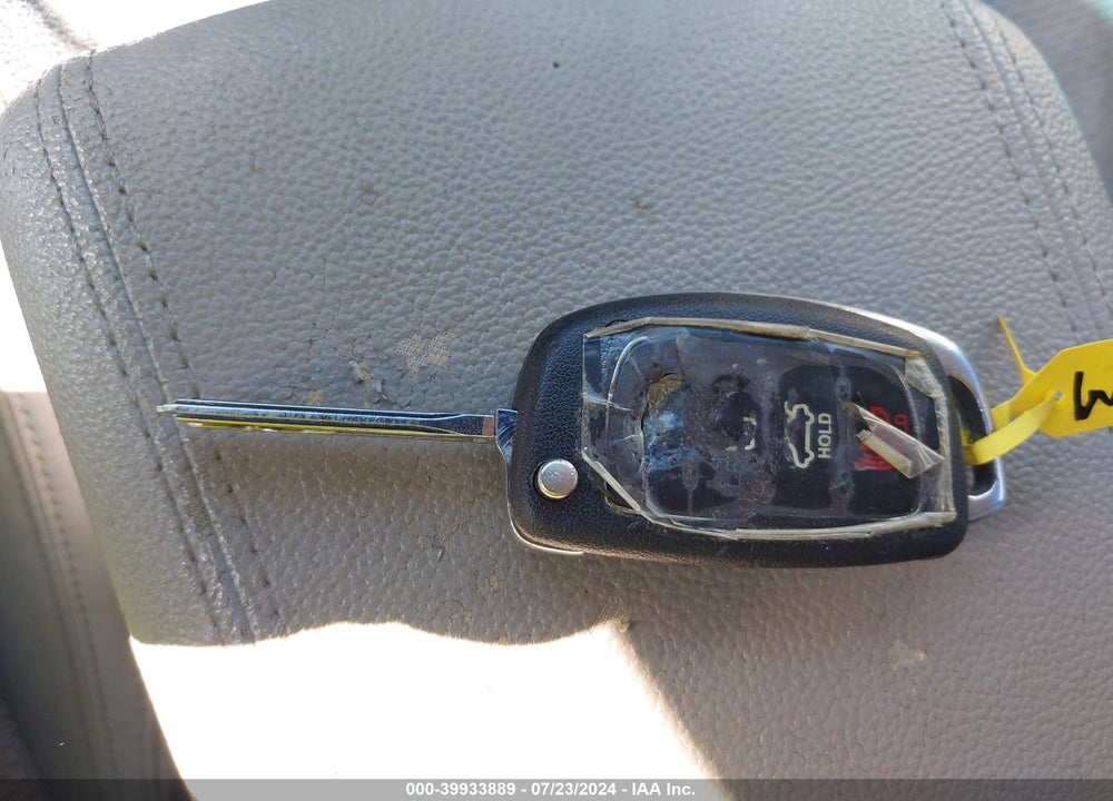 2015 HYUNDAI SONATA SE VIN: 5NPE24AF4FH140140
