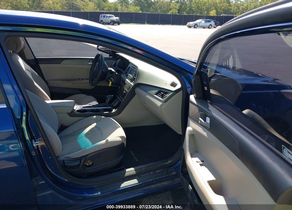 2015 HYUNDAI SONATA SE VIN: 5NPE24AF4FH140140