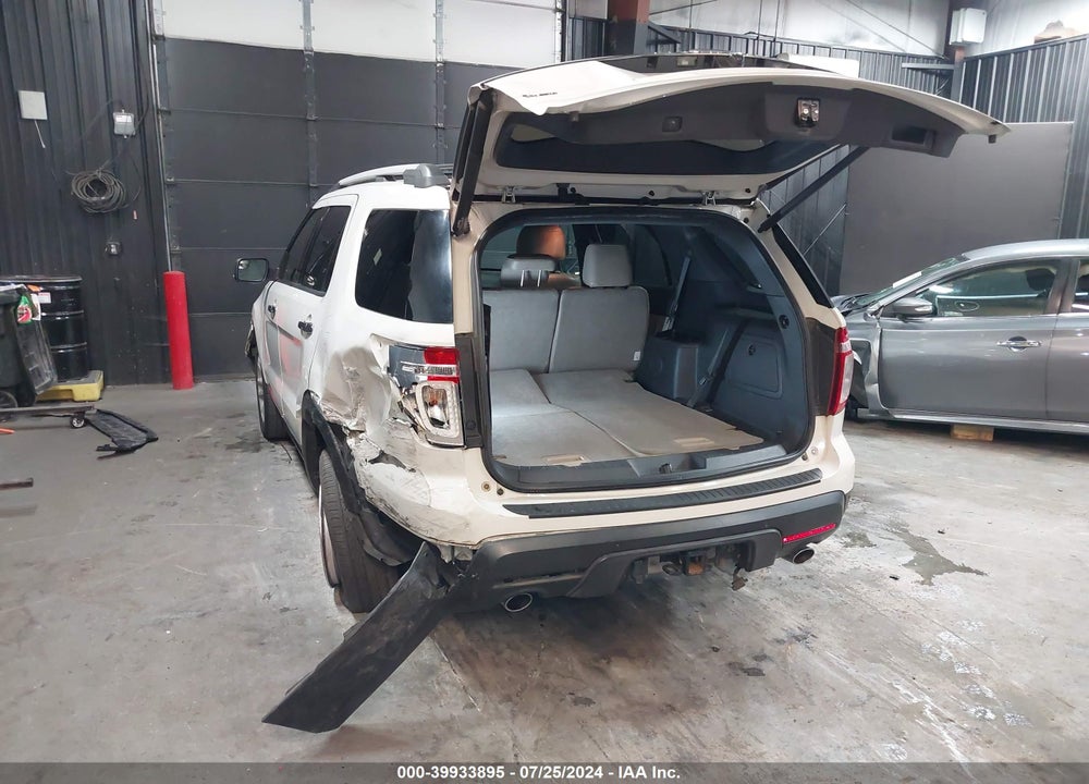 2011 FORD EXPLORER XLT VIN: 1FMHK8D86BGA44781