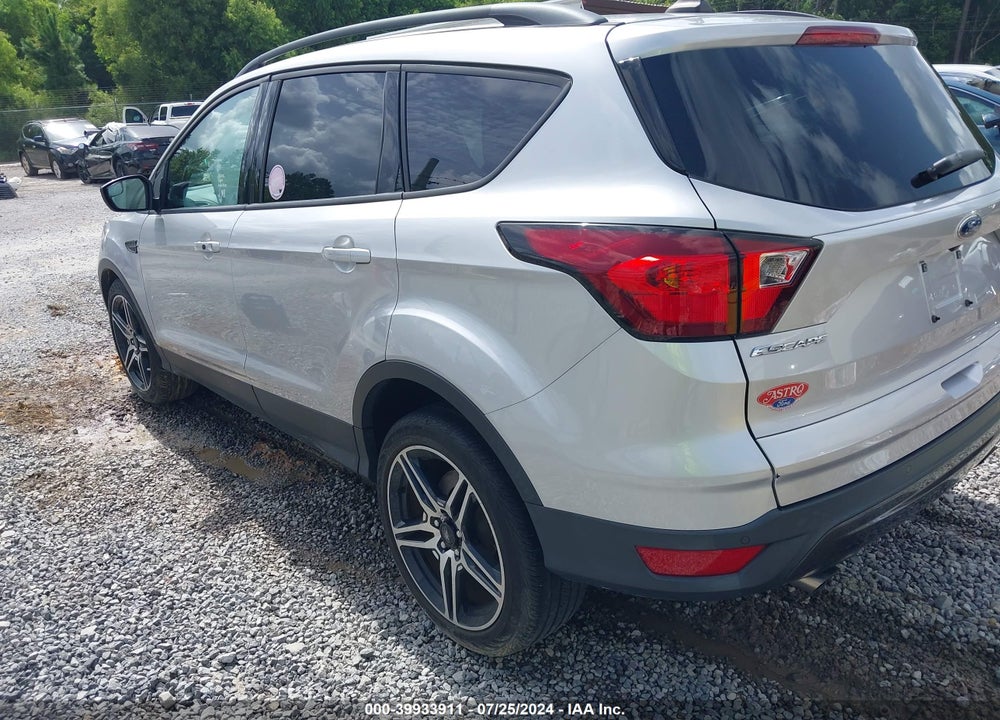 2019 FORD ESCAPE SEL VIN: 1FMCU0HD5KUA01838
