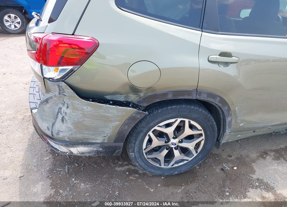 2020 SUBARU FORESTER PREMIUM VIN: JF2SKAGCXLH561631
