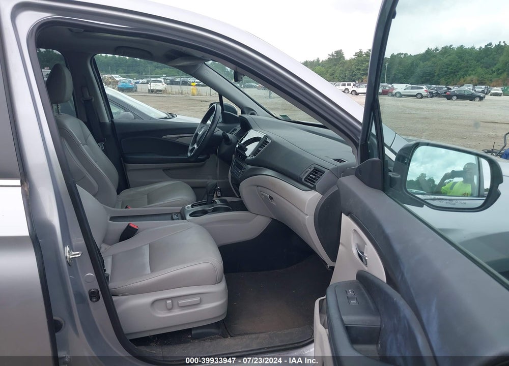 2019 HONDA PILOT EX-L VIN: 5FNYF6H51KB082331
