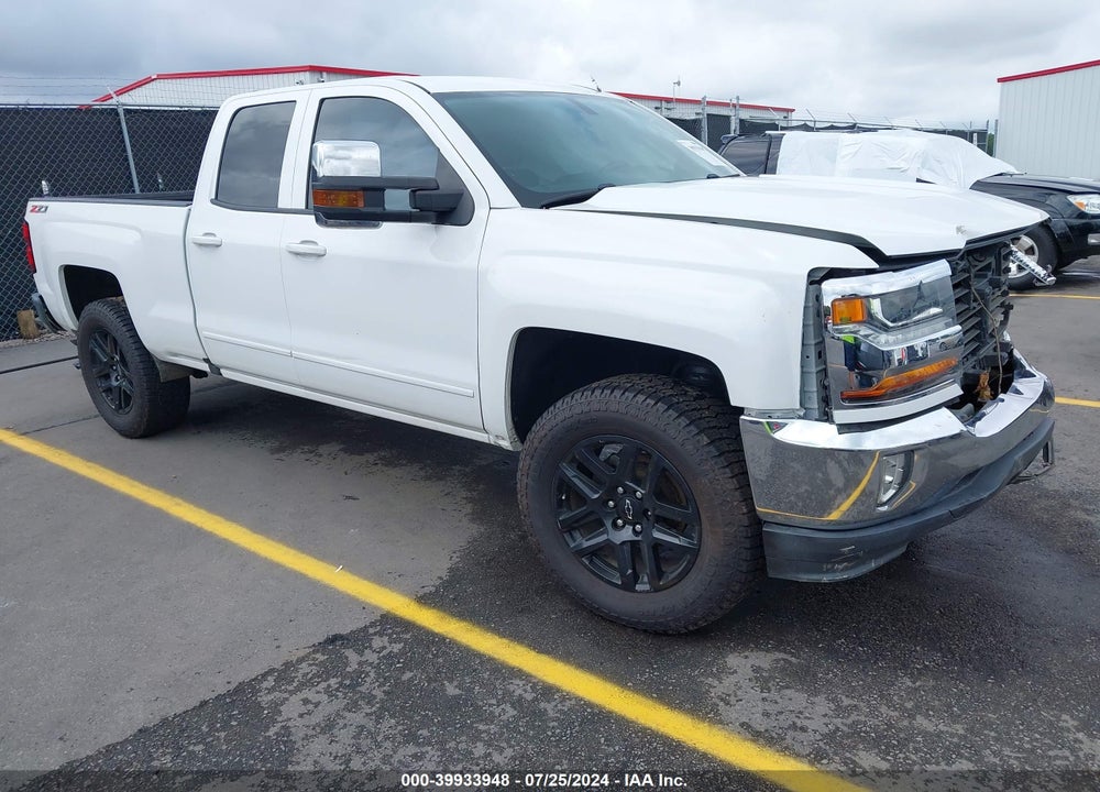 2018 CHEVROLET SILVERADO 1500 LT VIN: 1GCRCREC5JZ143321