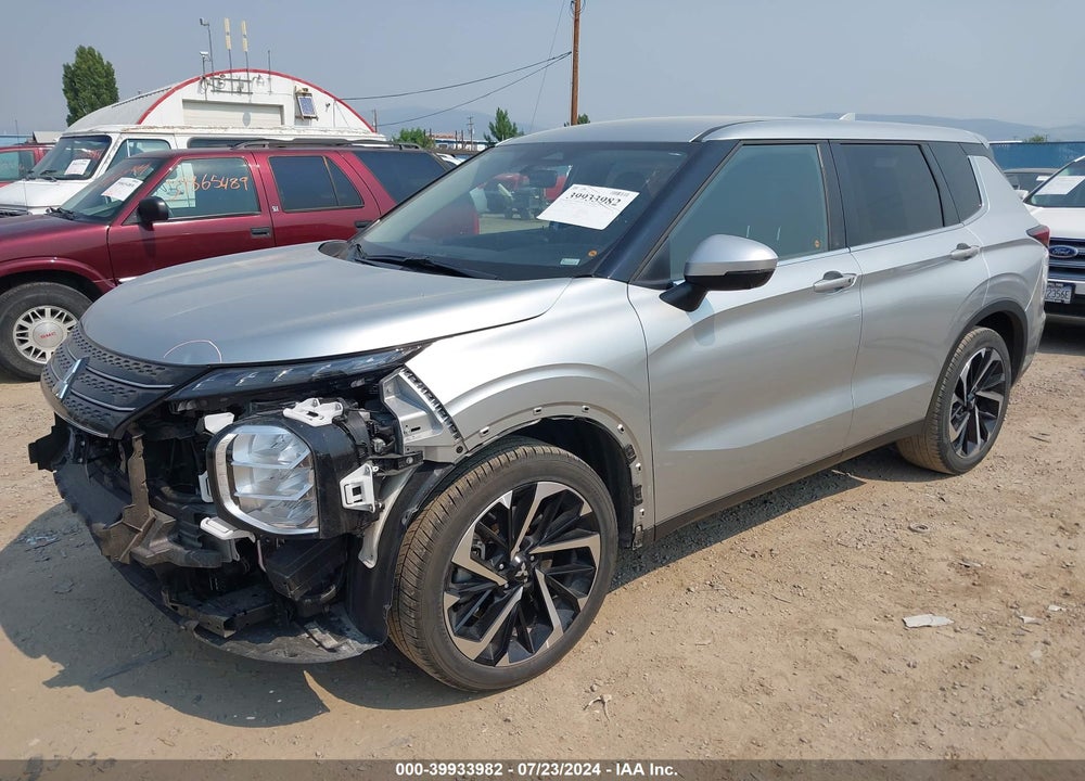 2024 MITSUBISHI OUTLANDER SE 2.5 2WD/SE BLACK EDITION S-AWC/SE BLACK EDITION W/PANO ROOF VIN: JA4J3VA8XRZ037640