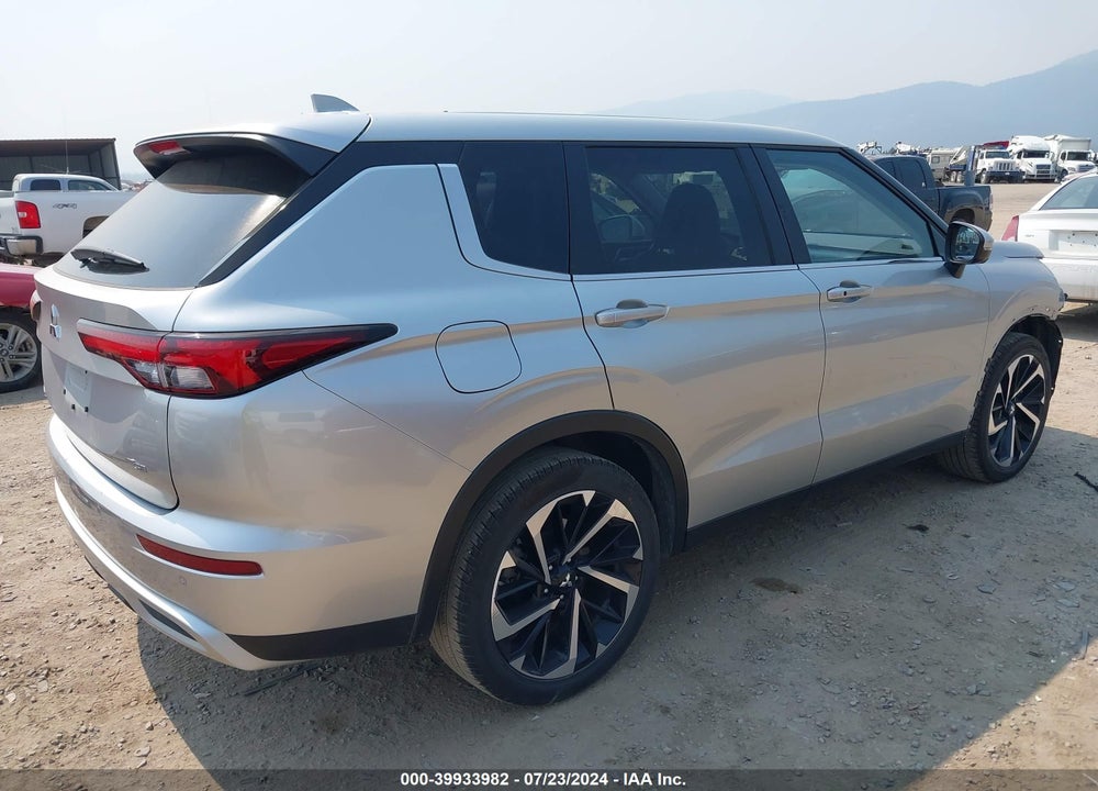 2024 MITSUBISHI OUTLANDER SE 2.5 2WD/SE BLACK EDITION S-AWC/SE BLACK EDITION W/PANO ROOF VIN: JA4J3VA8XRZ037640