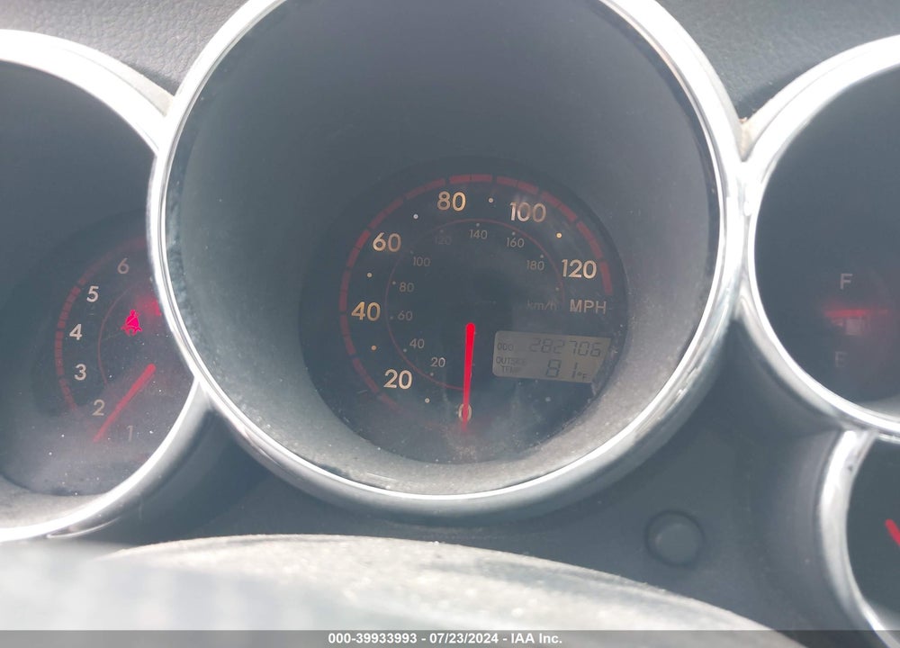 2005 TOYOTA MATRIX/XR VIN: 2T1KR32E15C414443