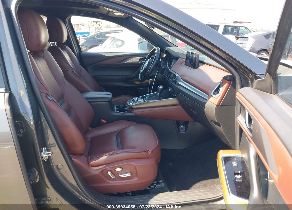 2018 MAZDA CX-9 SIGNATURE VIN: JM3TCBEY1J0233313