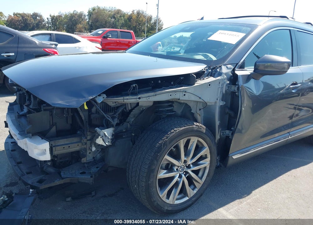 2018 MAZDA CX-9 SIGNATURE VIN: JM3TCBEY1J0233313
